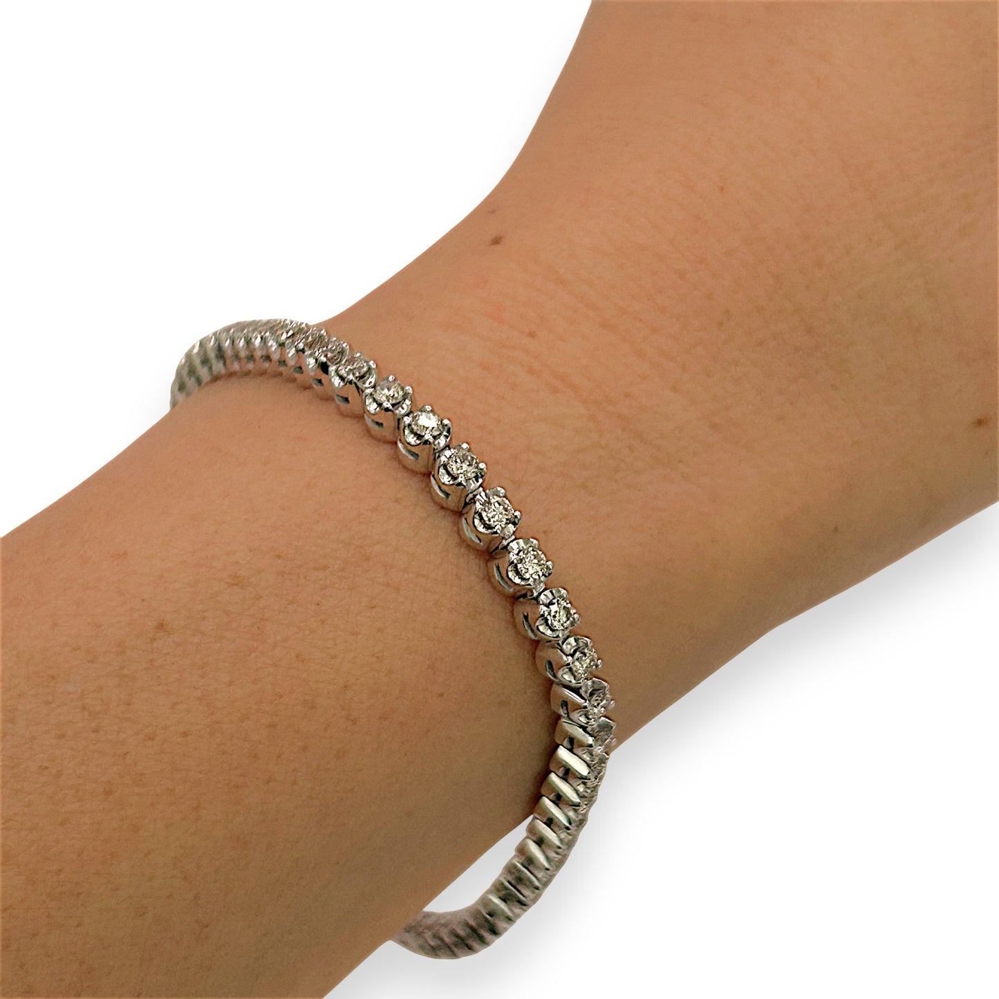 BRAND NEW | 9ct White Gold Diamond Éclat Tennis Bracelet Valuation $7,000