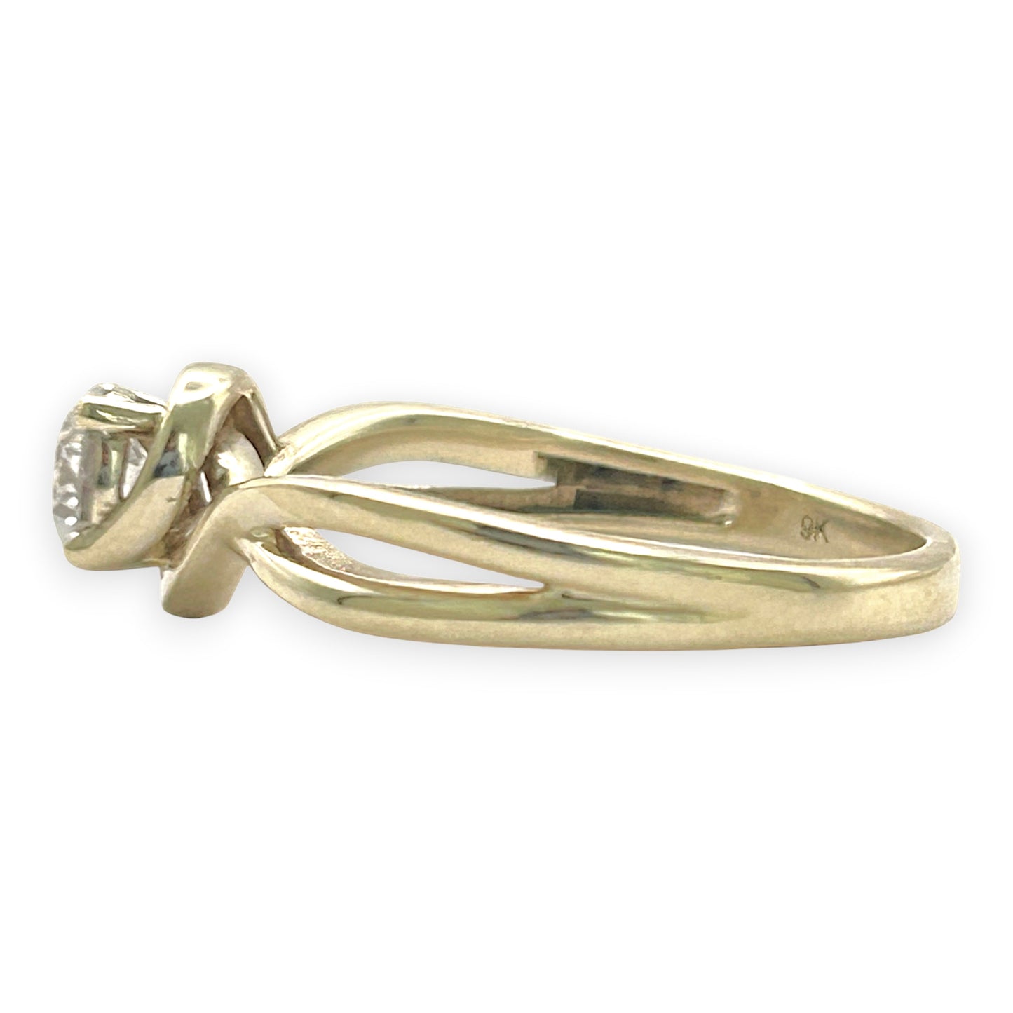 NZGD | 9ct Gold  Eternal Grace Diamond Ring Valuation $2,400