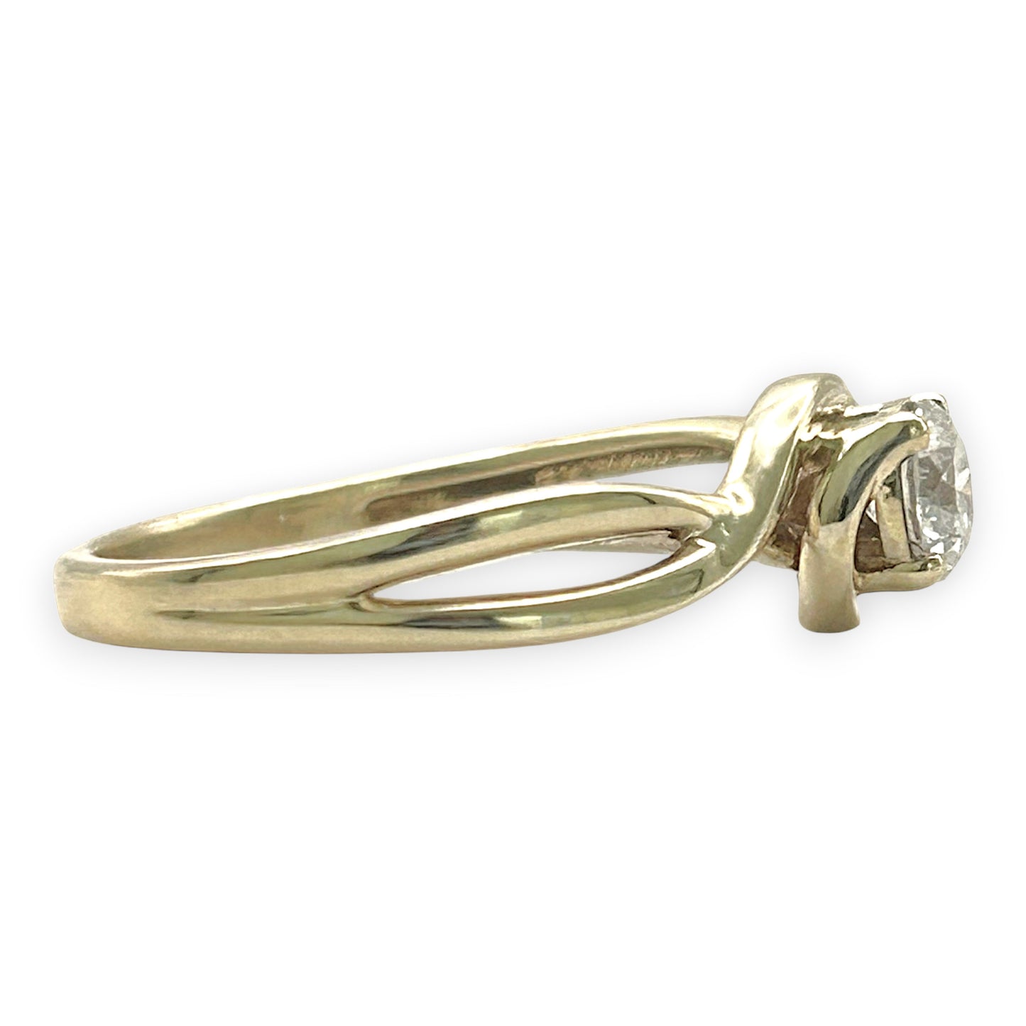 NZGD | 9ct Gold  Eternal Grace Diamond Ring Valuation $2,400