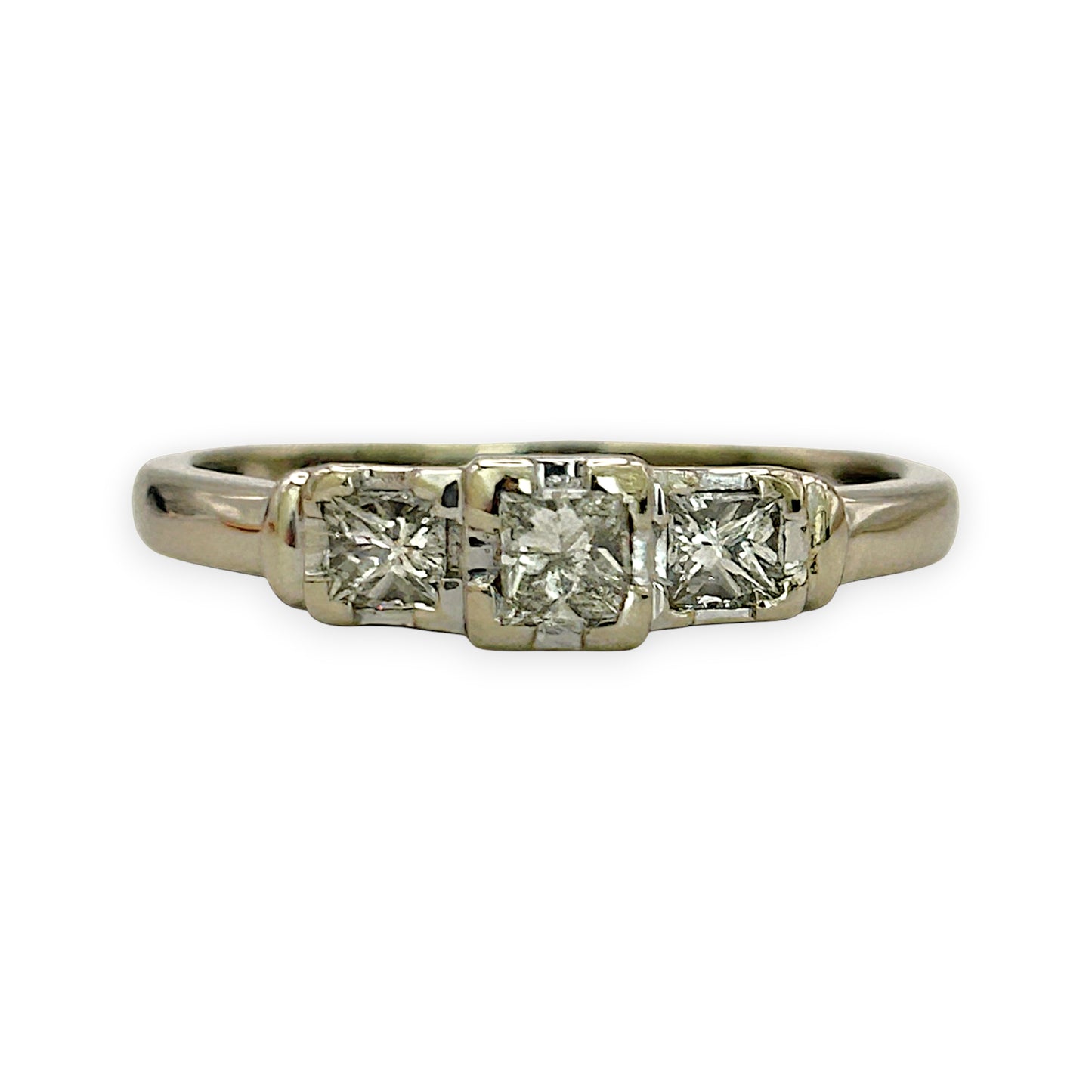 NZGD | 18ct White Gold Princess Trio Diamond Ring Valuation $3,350