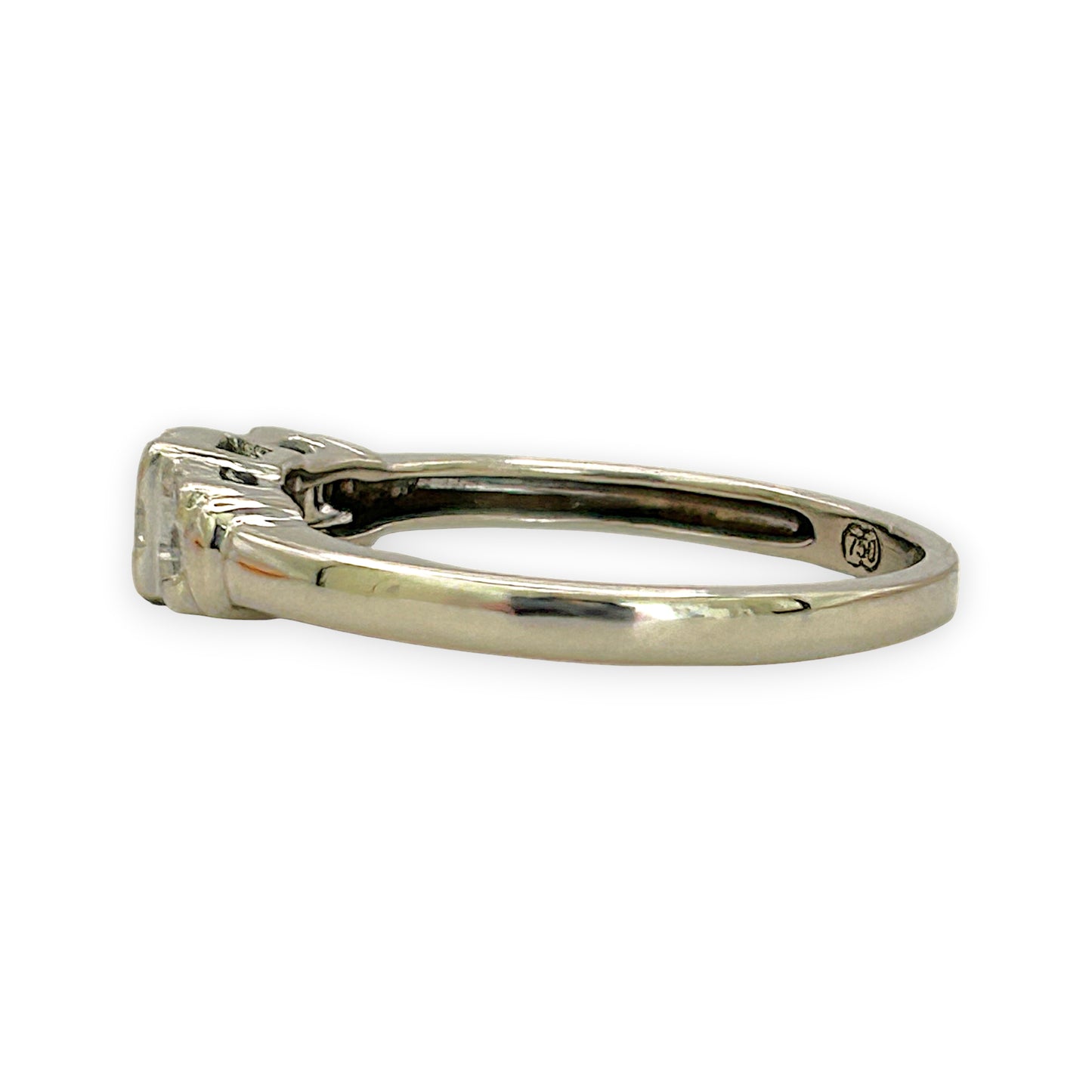 NZGD | 18ct White Gold Princess Trio Diamond Ring Valuation $3,350