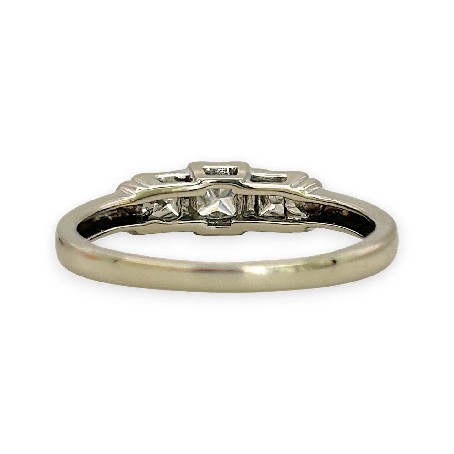 NZGD | 18ct White Gold Princess Trio Diamond Ring Valuation $3,350