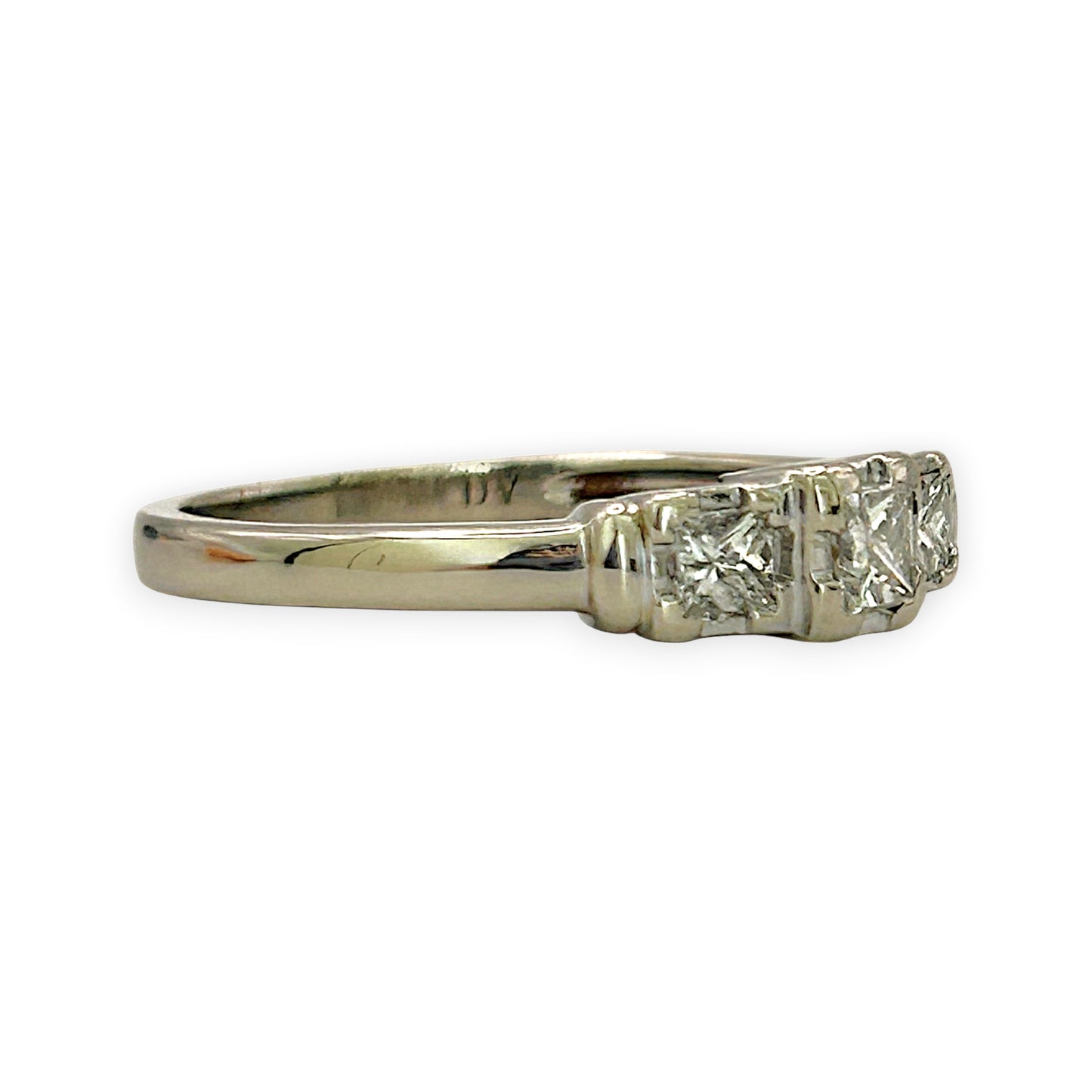 NZGD | 18ct White Gold Princess Trio Diamond Ring Valuation $3,350