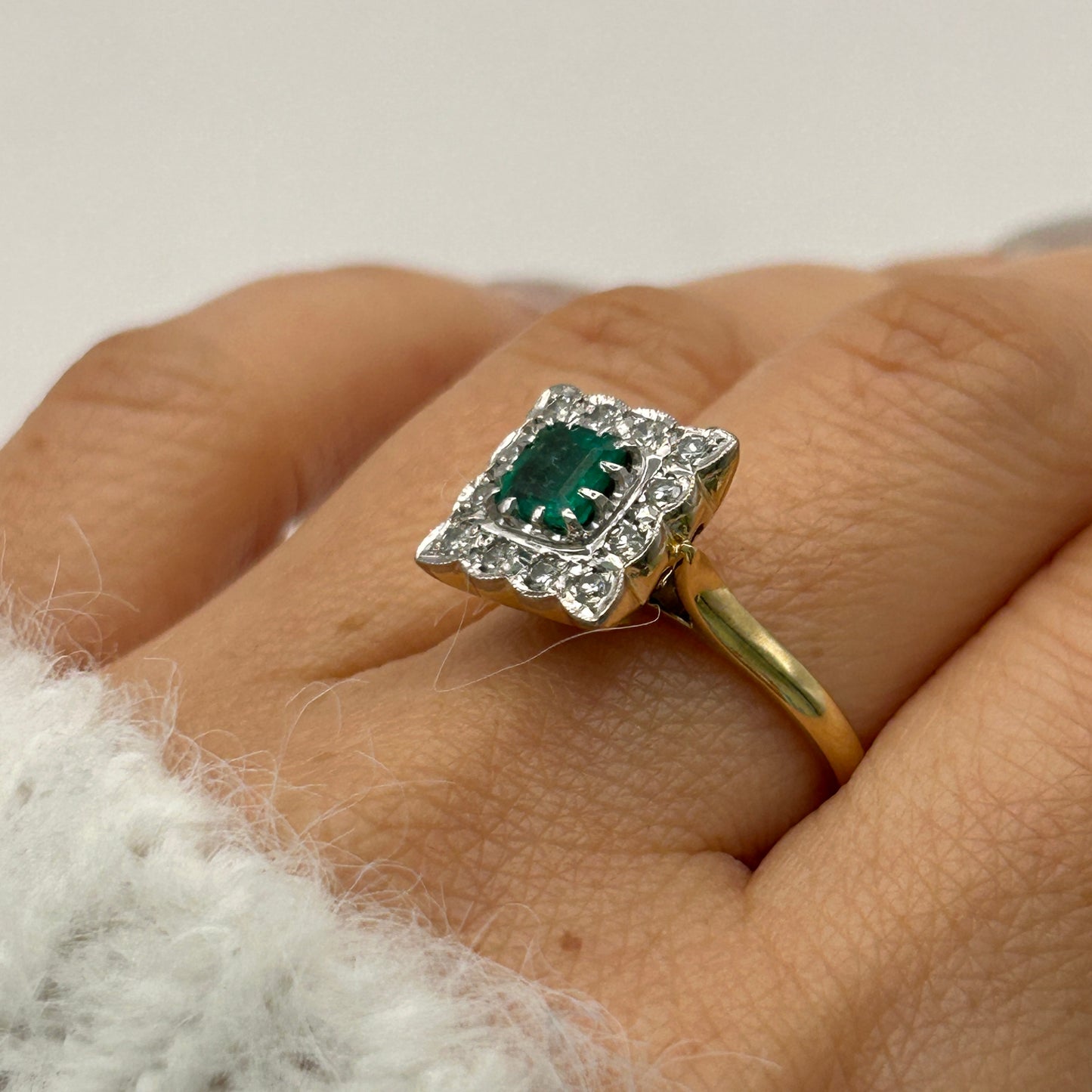 NZGD | 9ct Gold Verdant Crown Heirloom Ring Valuation $6,900