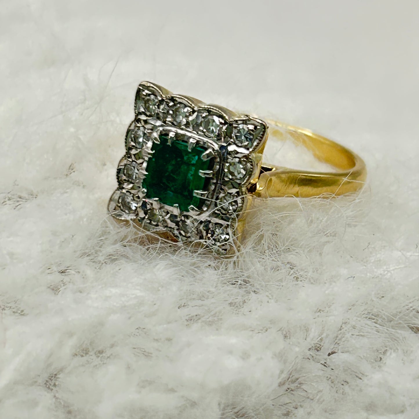 NZGD | 9ct Gold Verdant Crown Heirloom Ring Valuation $6,900