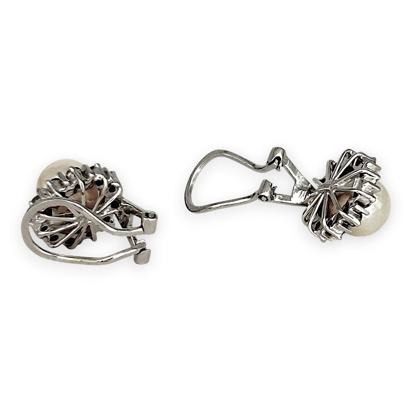 NZGD | 10ct White Gold Pearl Aurora Clip Earrings