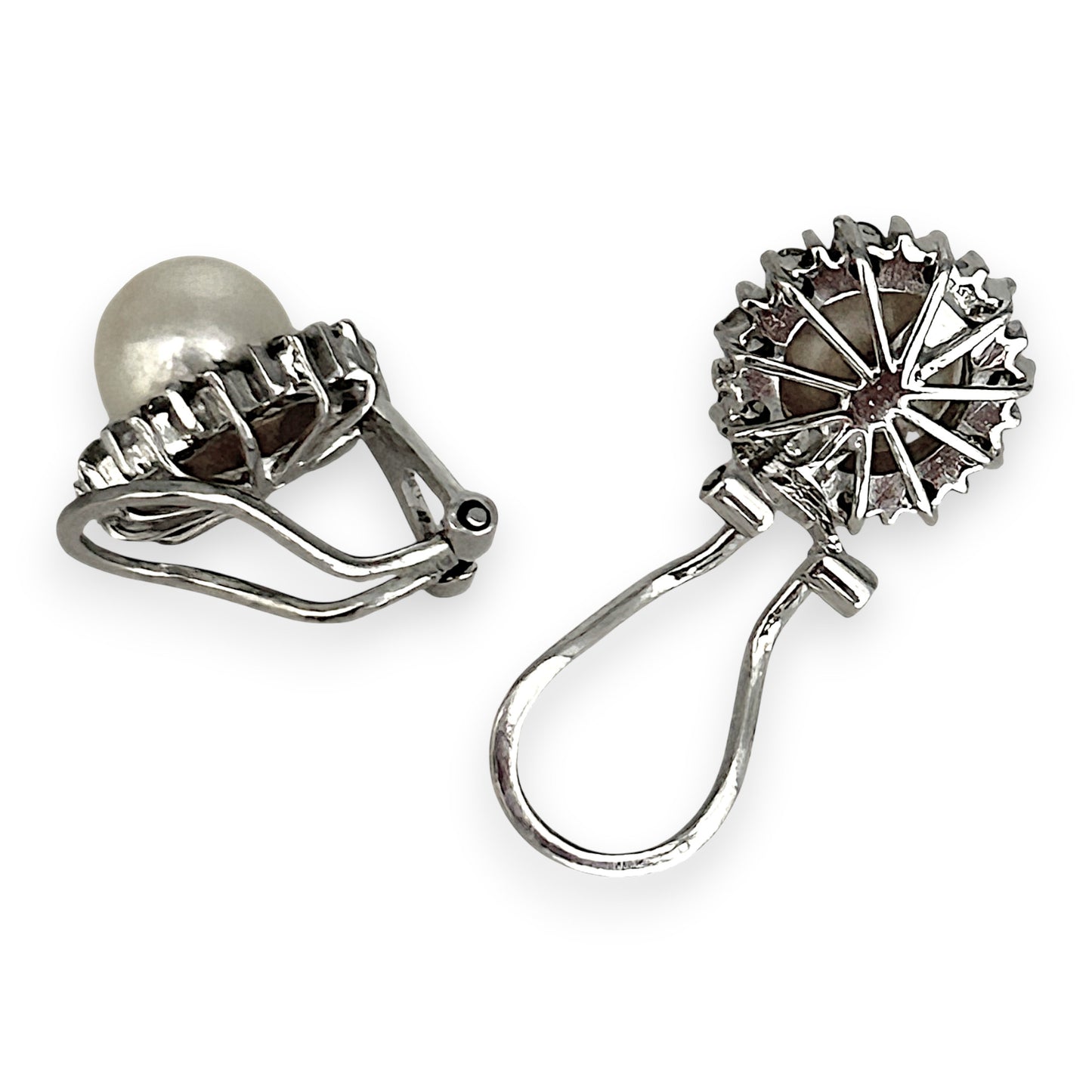 NZGD | 10ct White Gold Pearl Aurora Clip Earrings