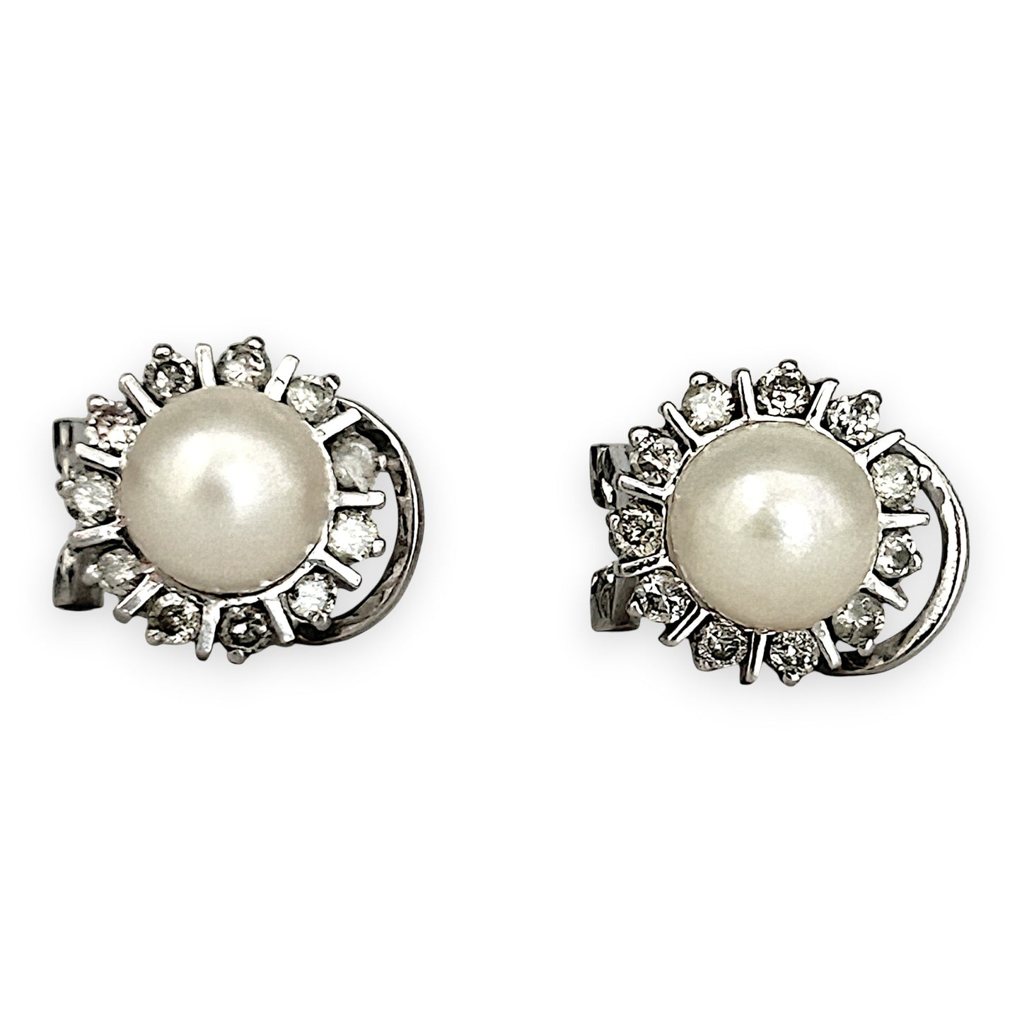 NZGD | 10ct White Gold Pearl Aurora Clip Earrings