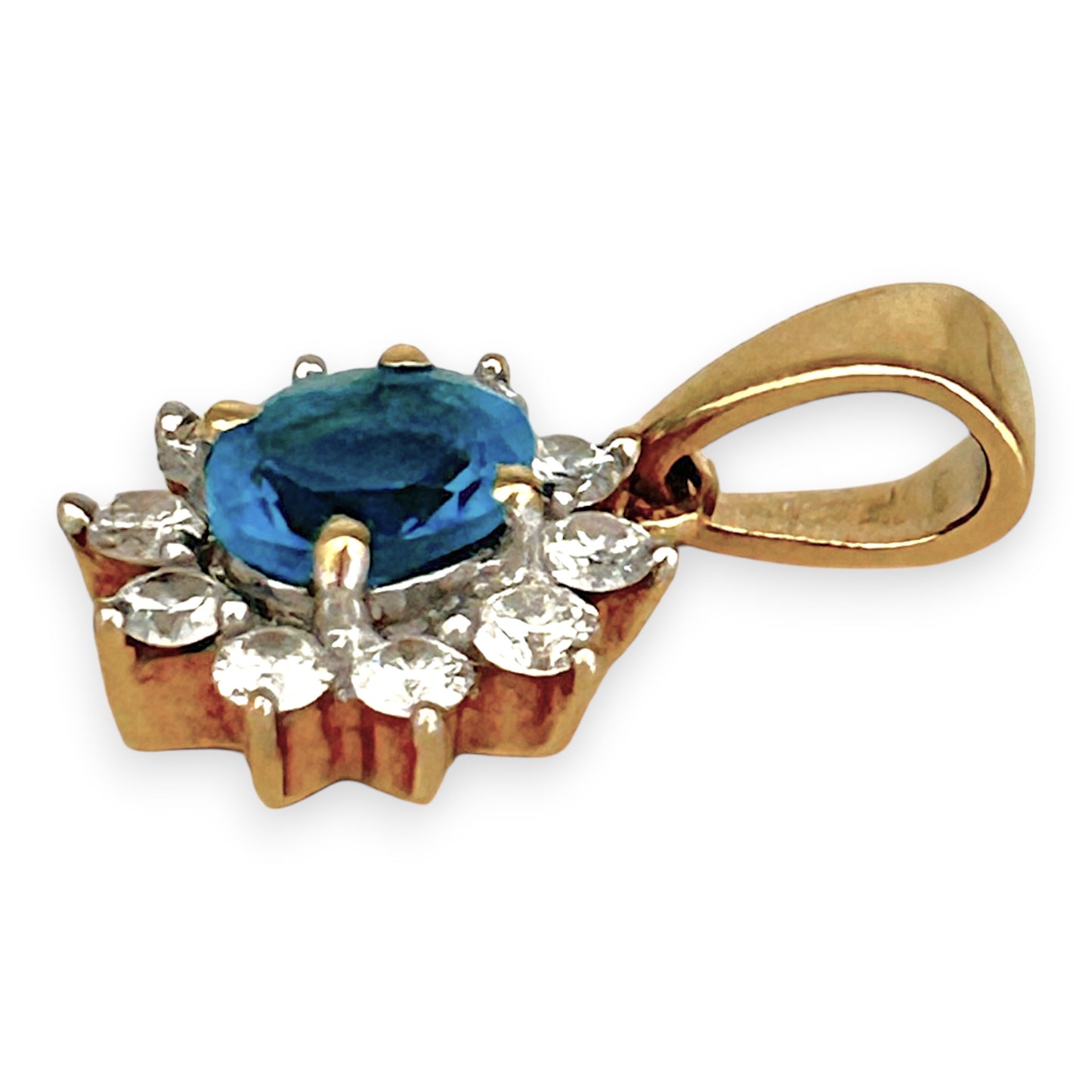 NZGD | 18ct Gold Blue Topaz and Diamond Pendant & Earring Set