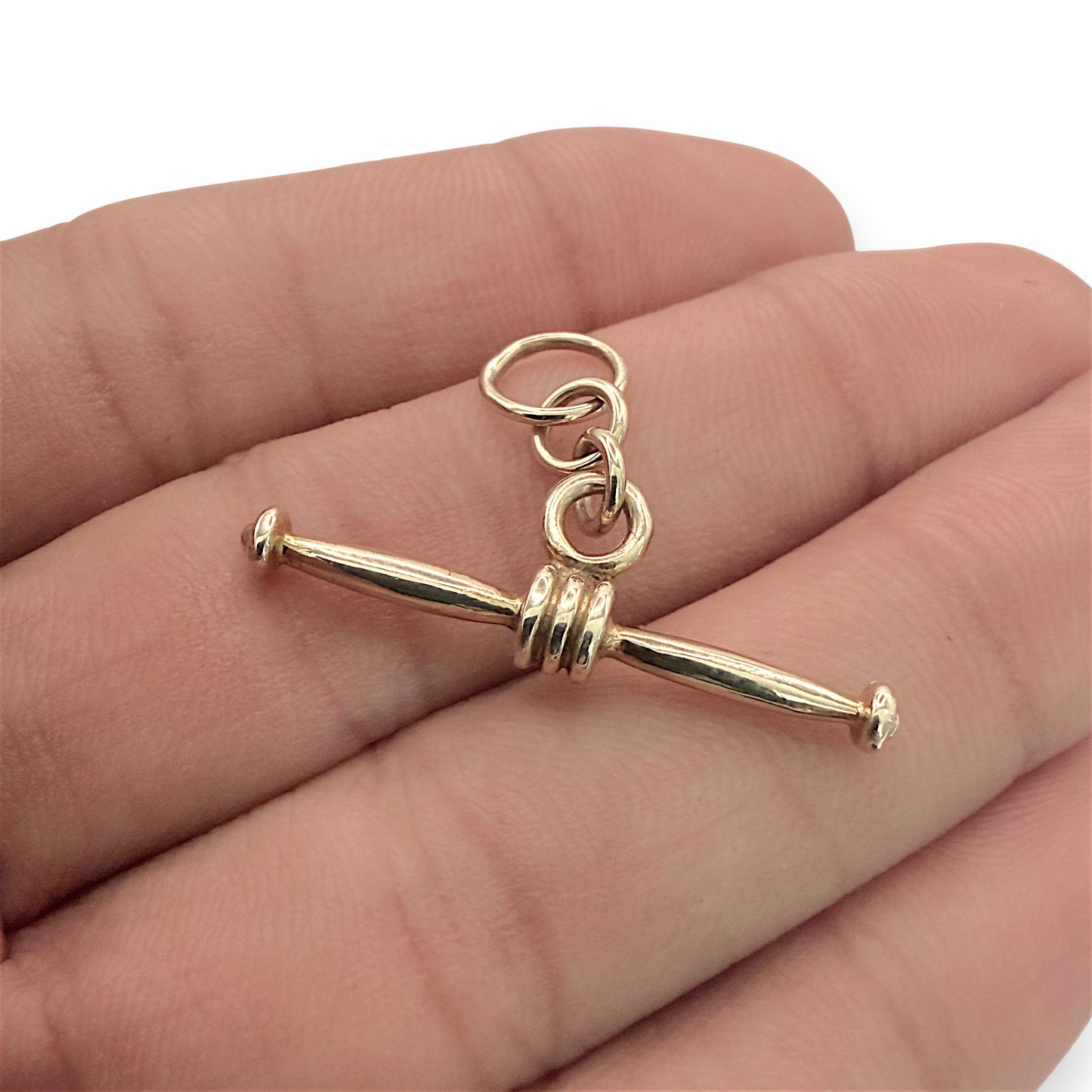 NZGD | 9ct Gold Vintage Curve T‑Bar Pendant 31.9mm