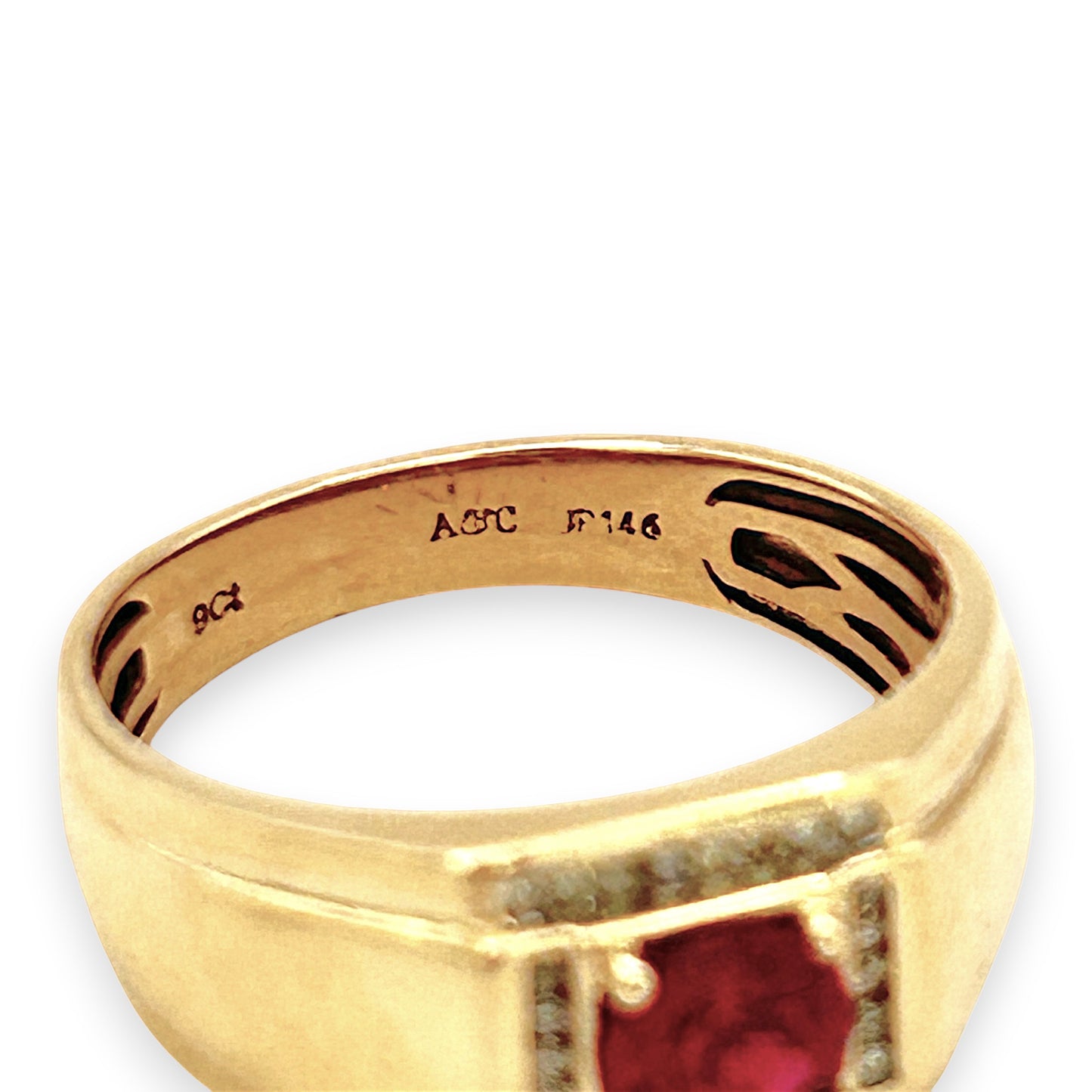 NZGD | 9ct Gold PROUDS Crimson Halo Royale Ring Valuation $2,000