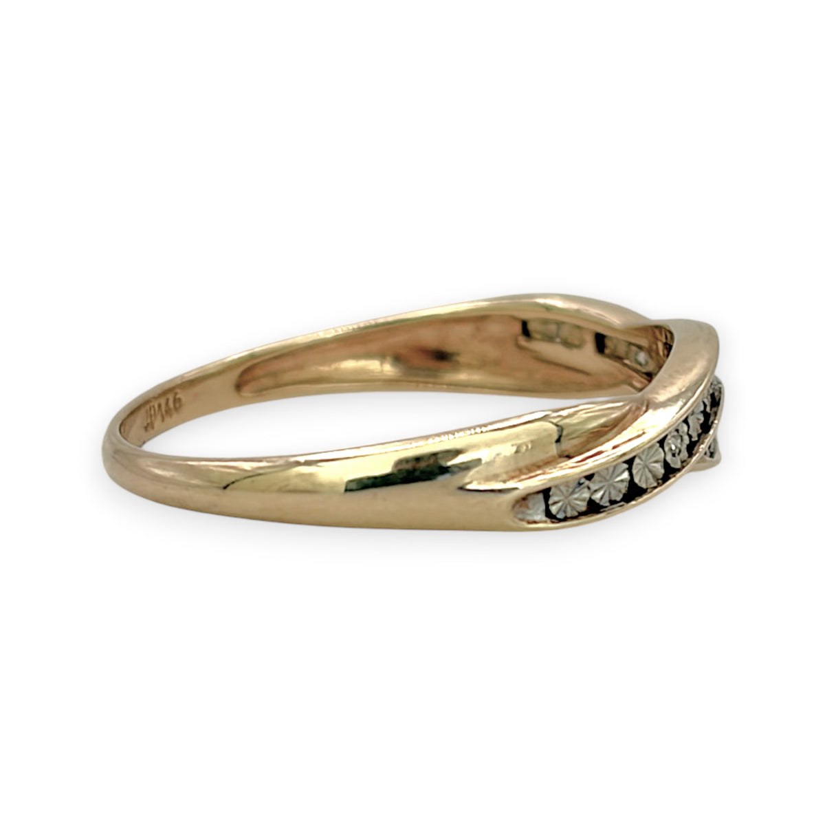 NZGD | 9ct Gold PROUDS Luxe Weave Diamond Ring Size Q 1/2