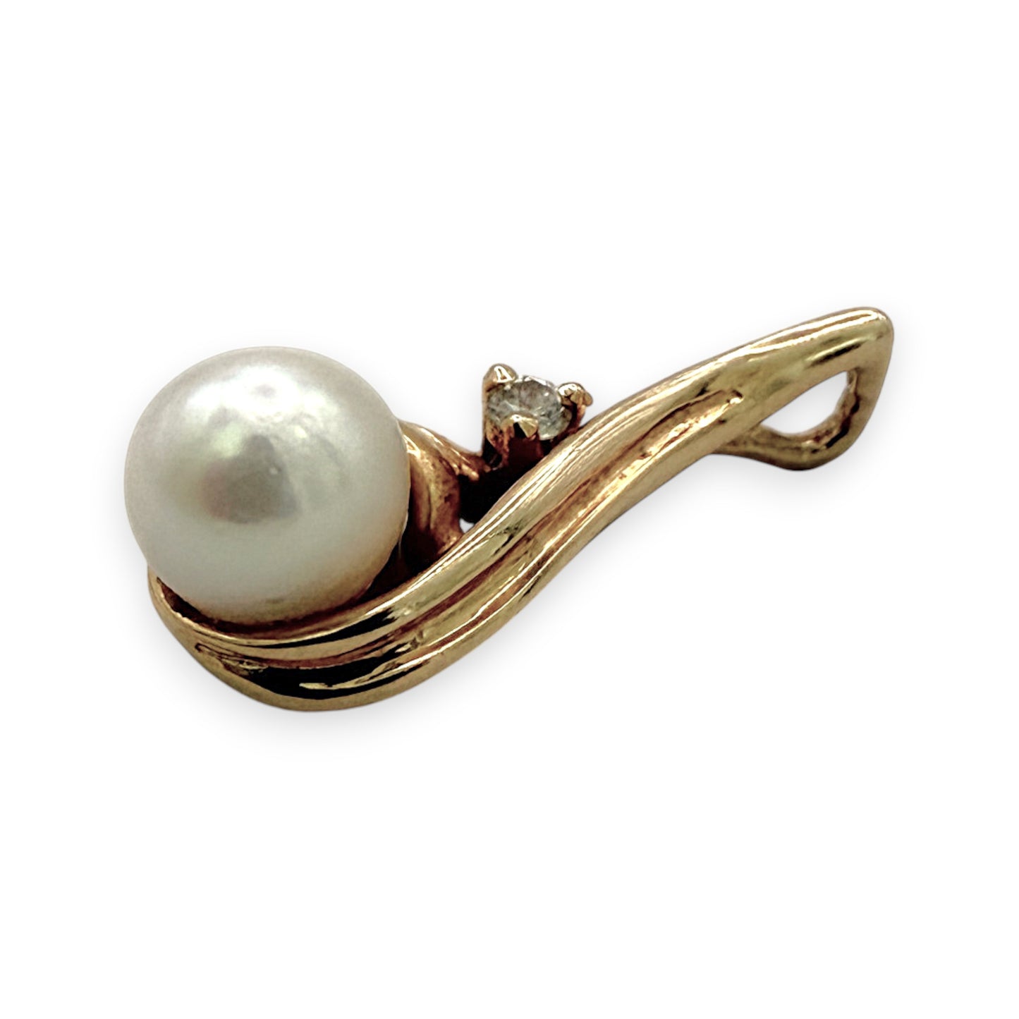 NZGD | 14ct Gold Lustrous Pearl Diamond Pendant