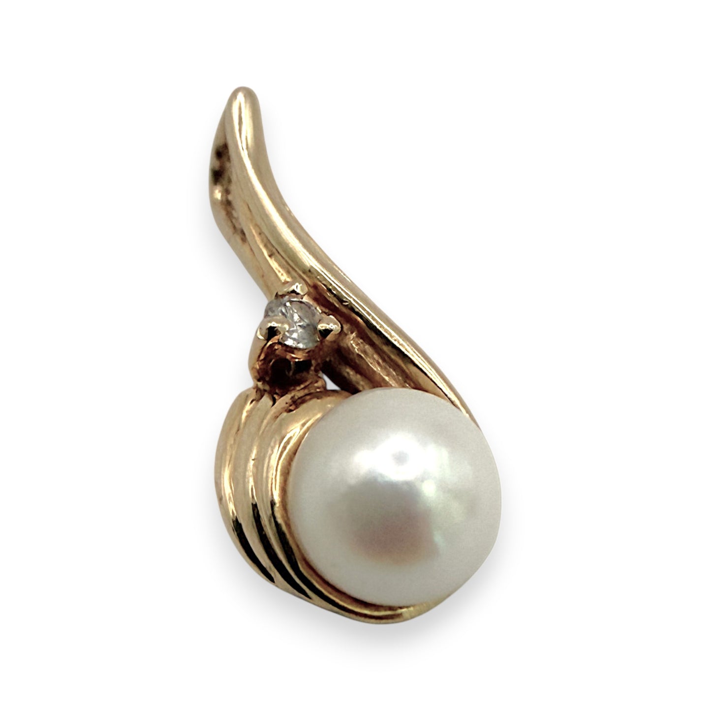 NZGD | 14ct Gold Lustrous Pearl Diamond Pendant