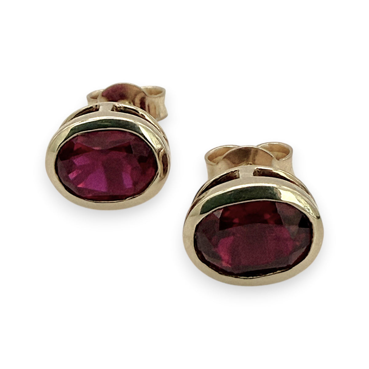 NZGD | 9ct Gold Crimson Bezel Stud Earrings - Oval 9.6mm x 7.8mm