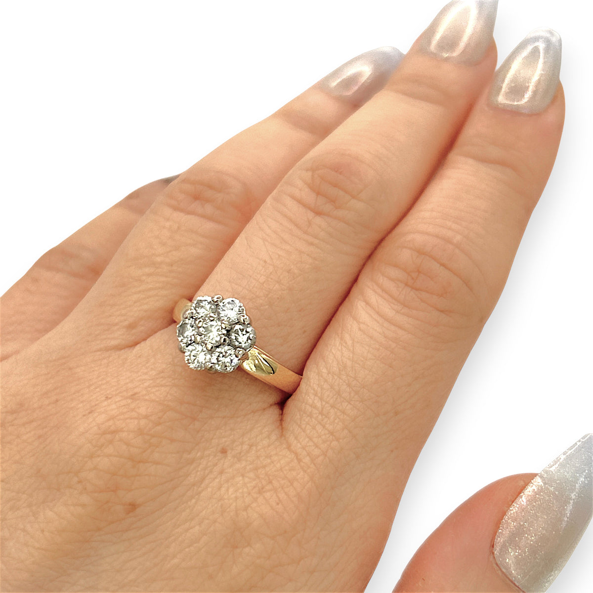 NZGD | 18ct Gold MICHAEL HILL Bloom Diamond Ring Valuation $6,000