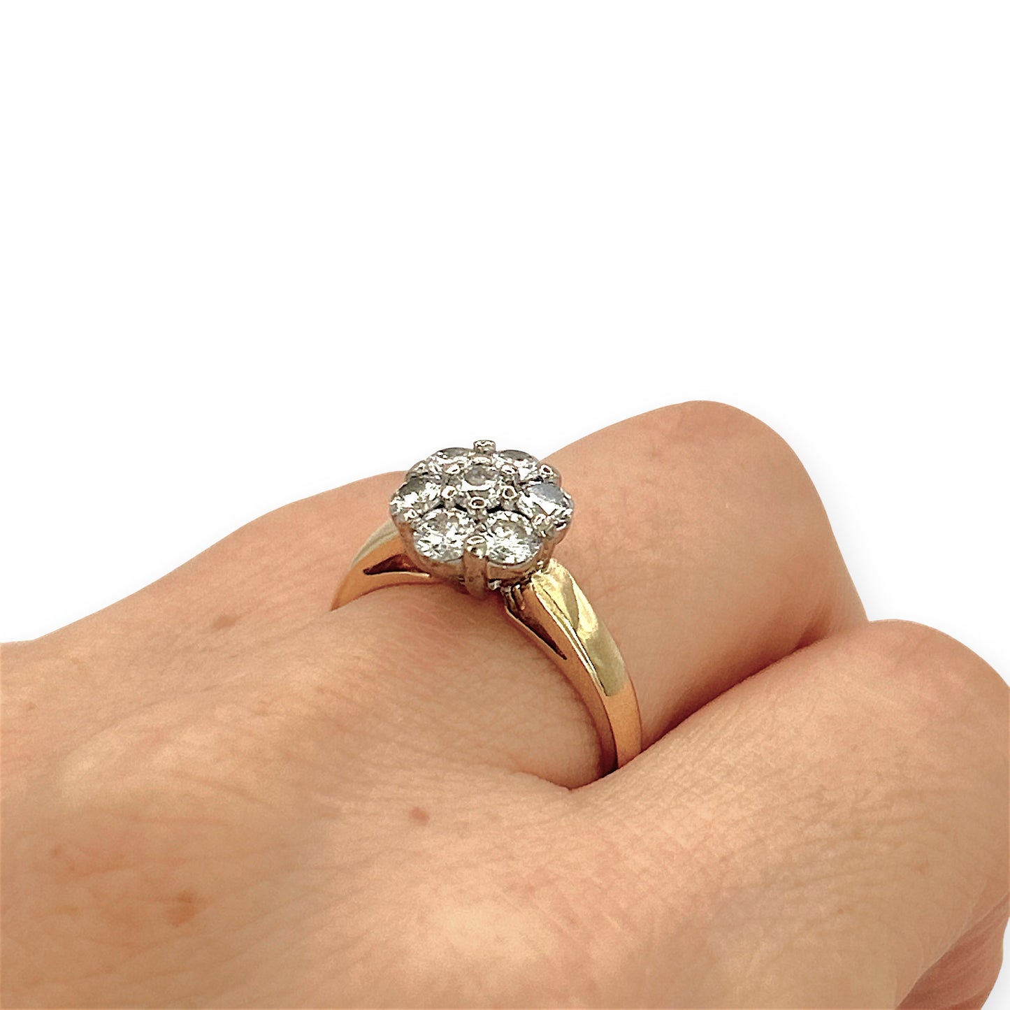 NZGD | 18ct Gold MICHAEL HILL Bloom Diamond Ring Valuation $6,000