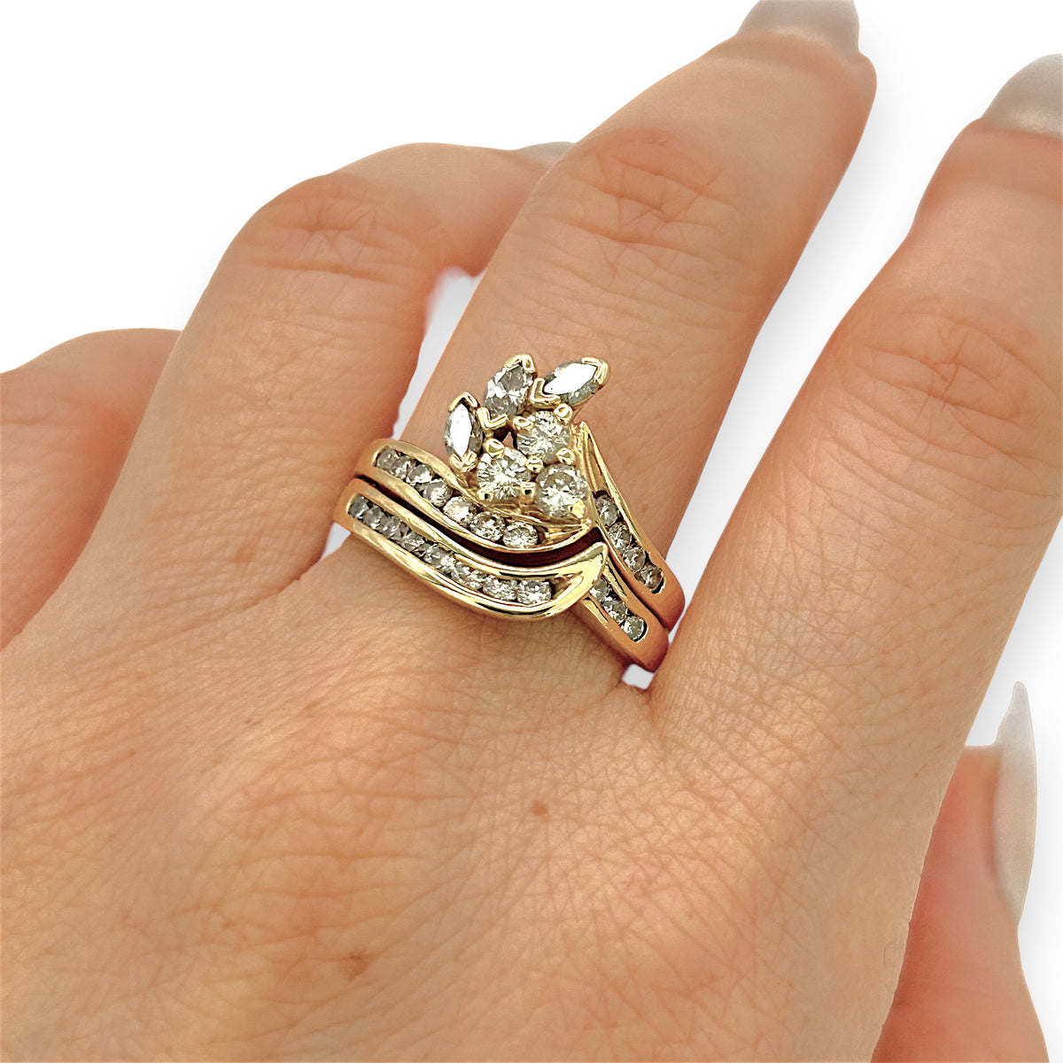 NZGD | 18ct Gold MHJ Celestial Petal Spark Ring Valuation $8,650