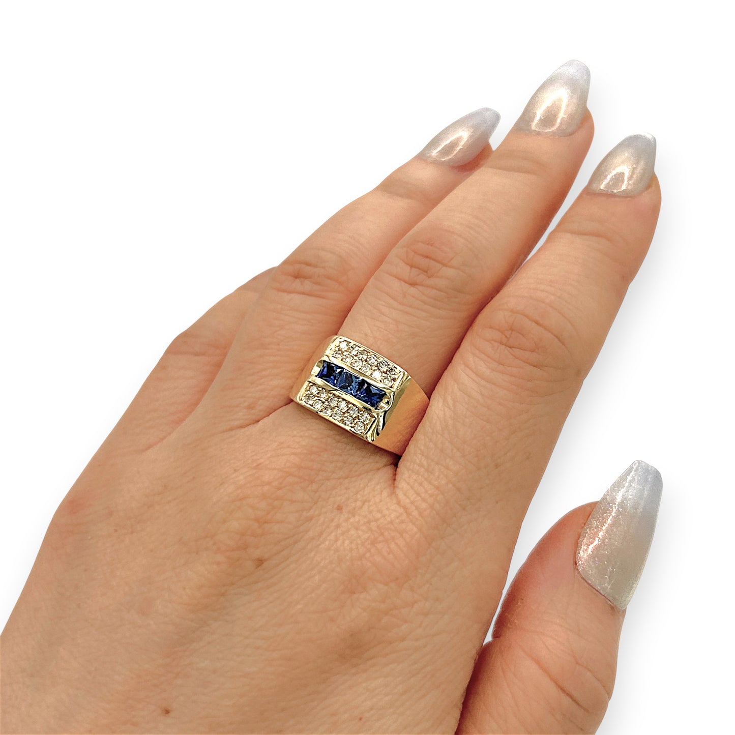 NZGD | 18ct Gold Sapphire Regent Crest Ring Valuation $7,500