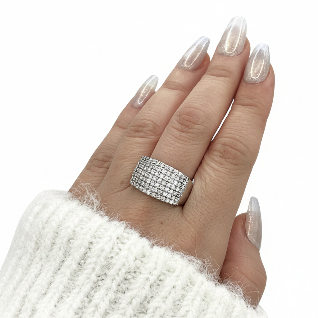 NZGD | 18ct White Gold MHJ Frosted Elegance Halo Ring Valuation $7,000