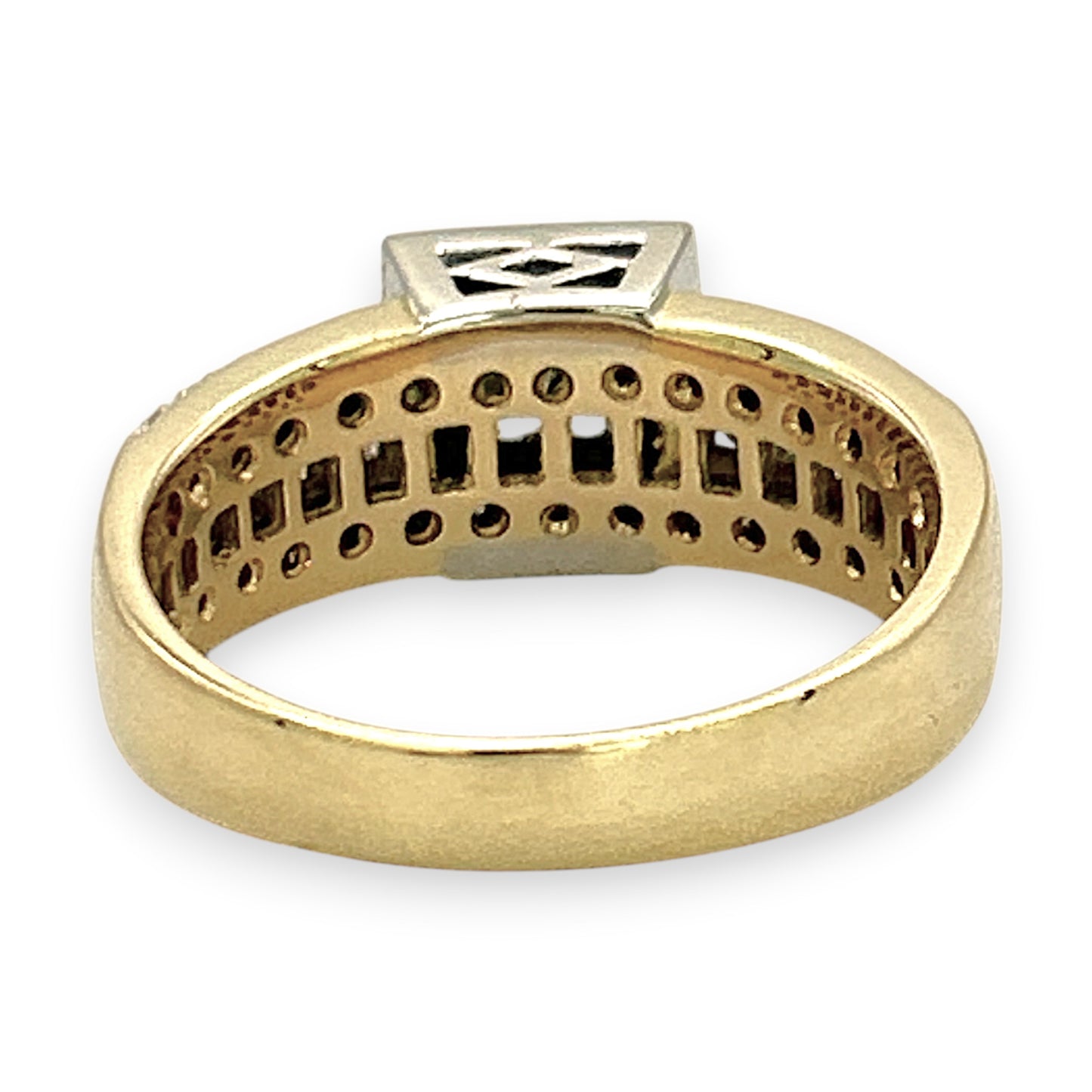 NZGD | 18ct Gold Ring Imperial Halo Pavilion Valuation $9,500