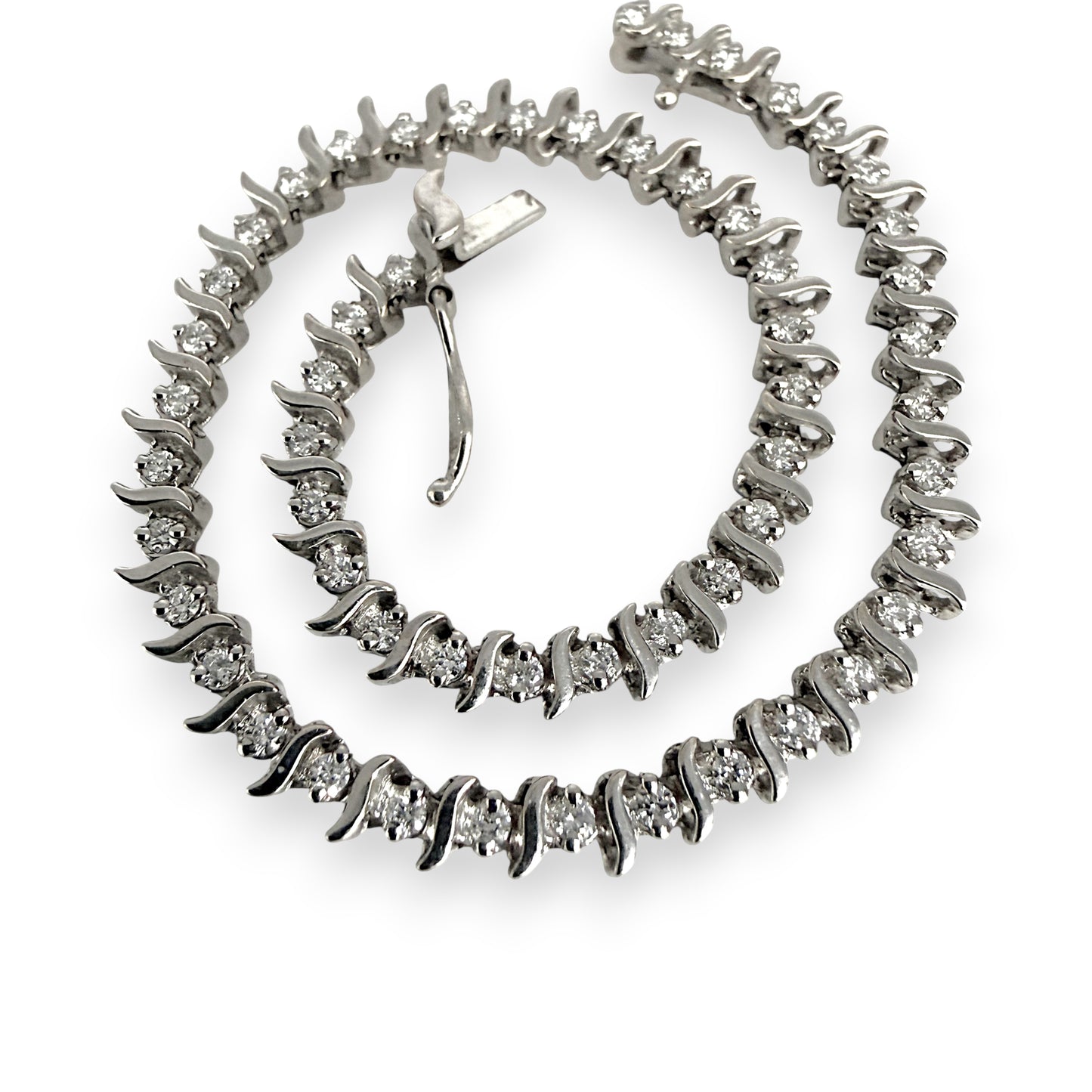 NZGD | 9ct White Gold Luminous Grace Tennis Bracelet 19cm