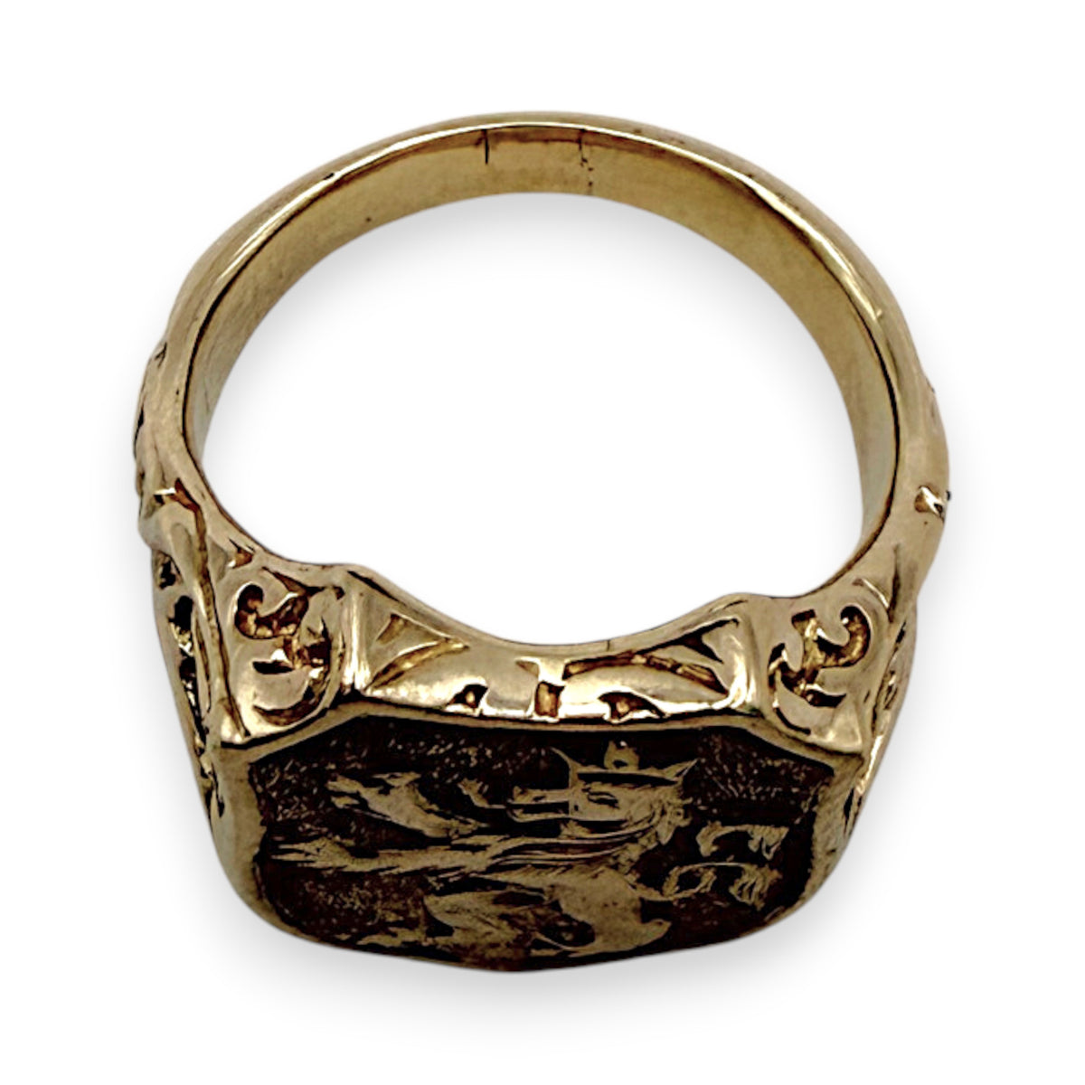 NZGD | 9ct Gold Crested Lion Signet Ring Size V