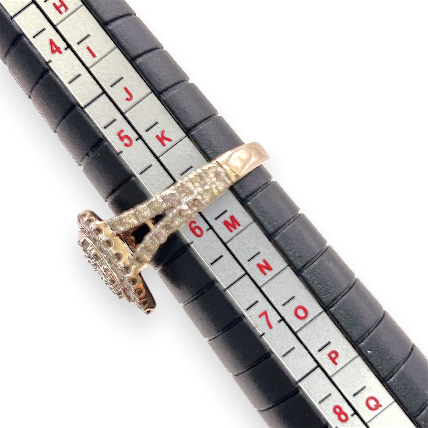 NZGD | 9ct Gold Teardrop Diamond Classic Ring Valuation $3,500