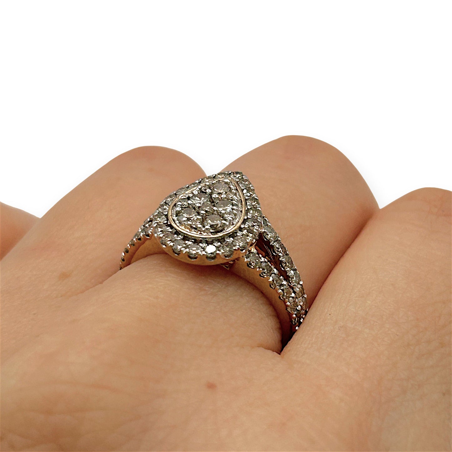 NZGD | 9ct Gold Teardrop Diamond Classic Ring Valuation $3,500