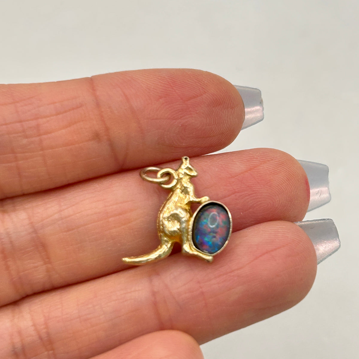 NZGD | 9ct Gold Midnight Kangaroo Opal Pendant 15.8mm
