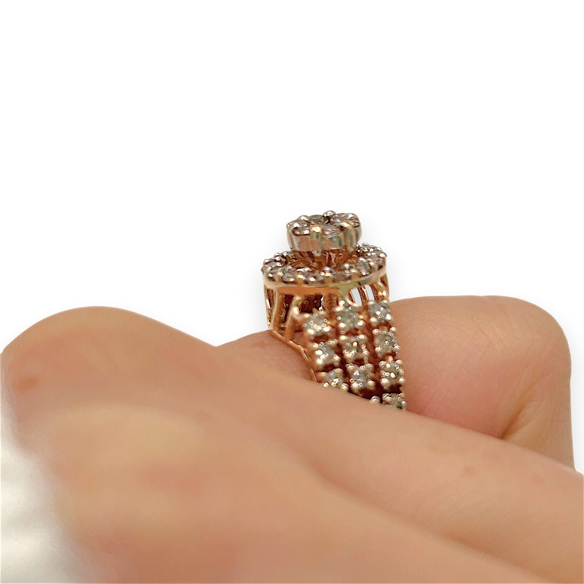 NZGD | 18ct Rose Gold Rosé Starfire Elegance Ring Valuation $7,000