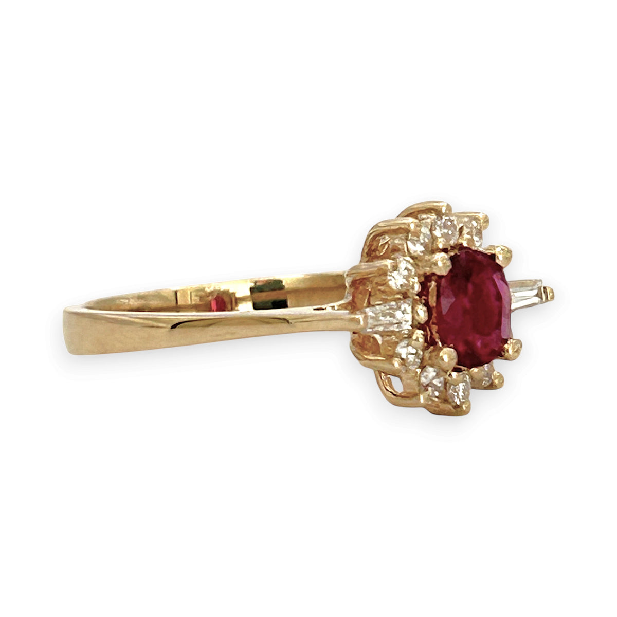 NZGD | 18ct Gold Classic Vintage Crimson Ruby Ring Valuation $3,500