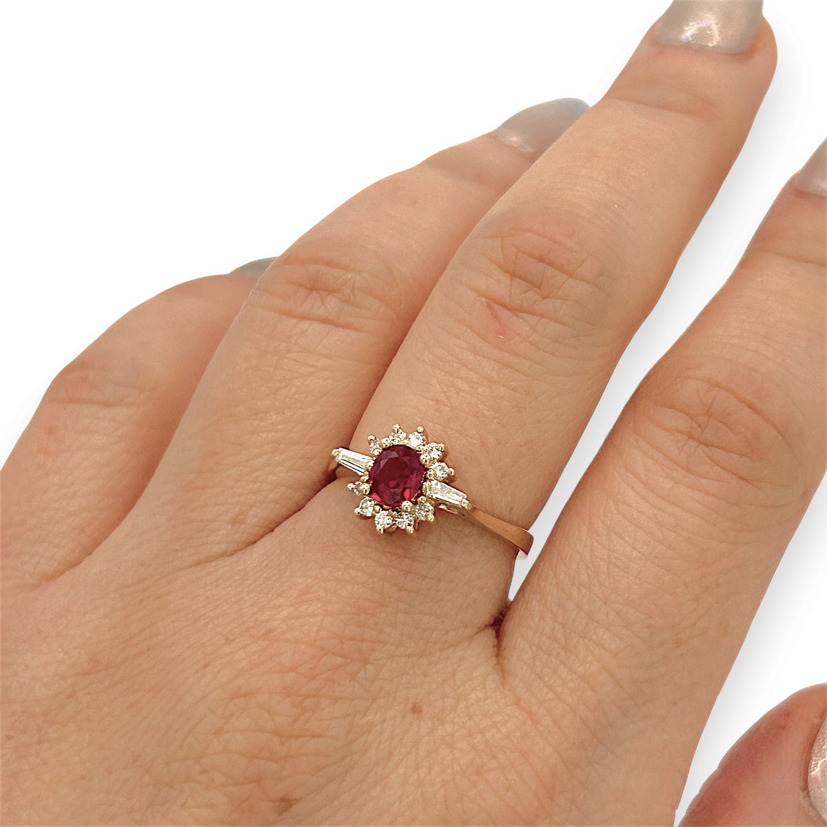 NZGD | 18ct Gold Classic Vintage Crimson Ruby Ring Valuation $3,500
