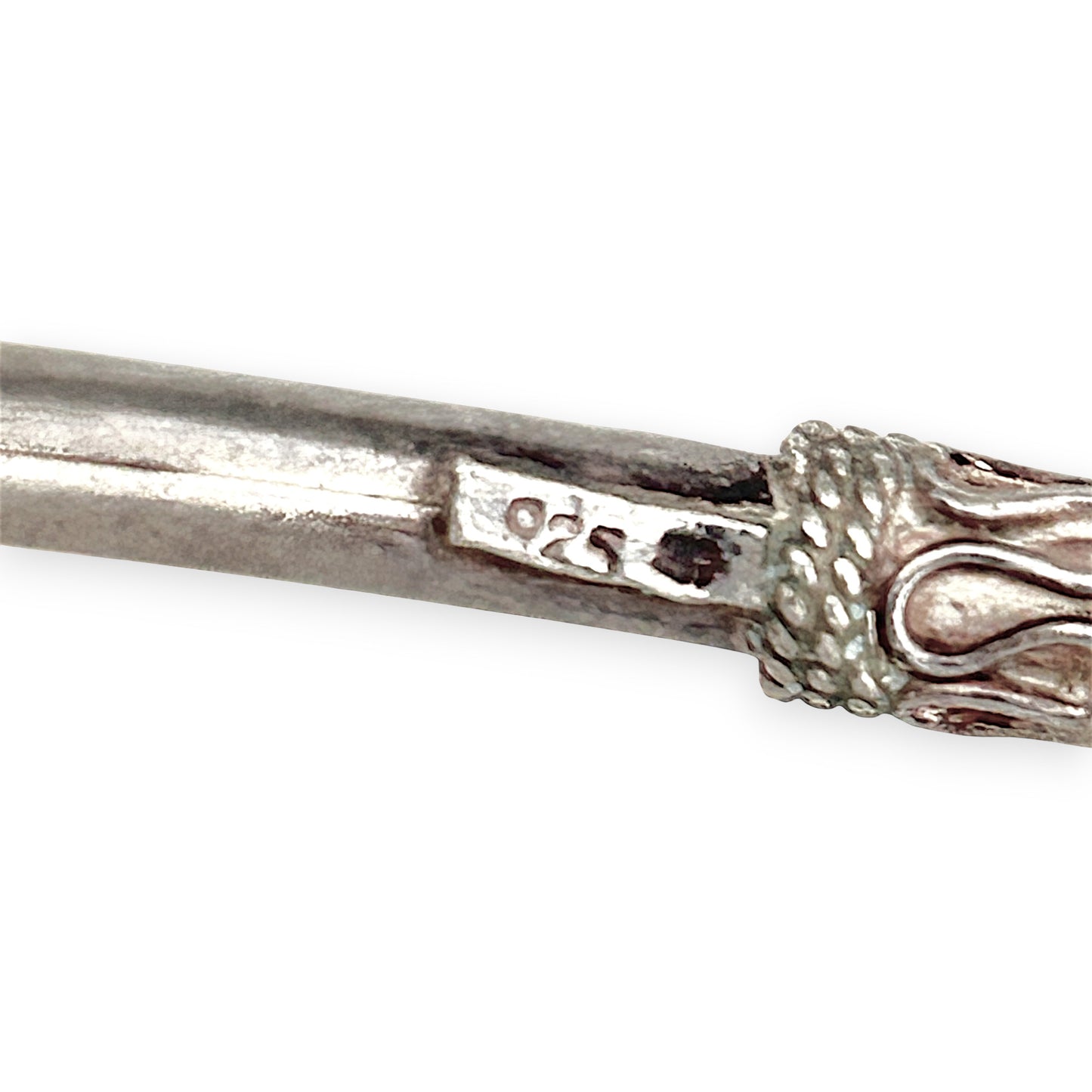 SILVER DEAL | Sterling Silver Raised Pattern Bangle 62.7mm