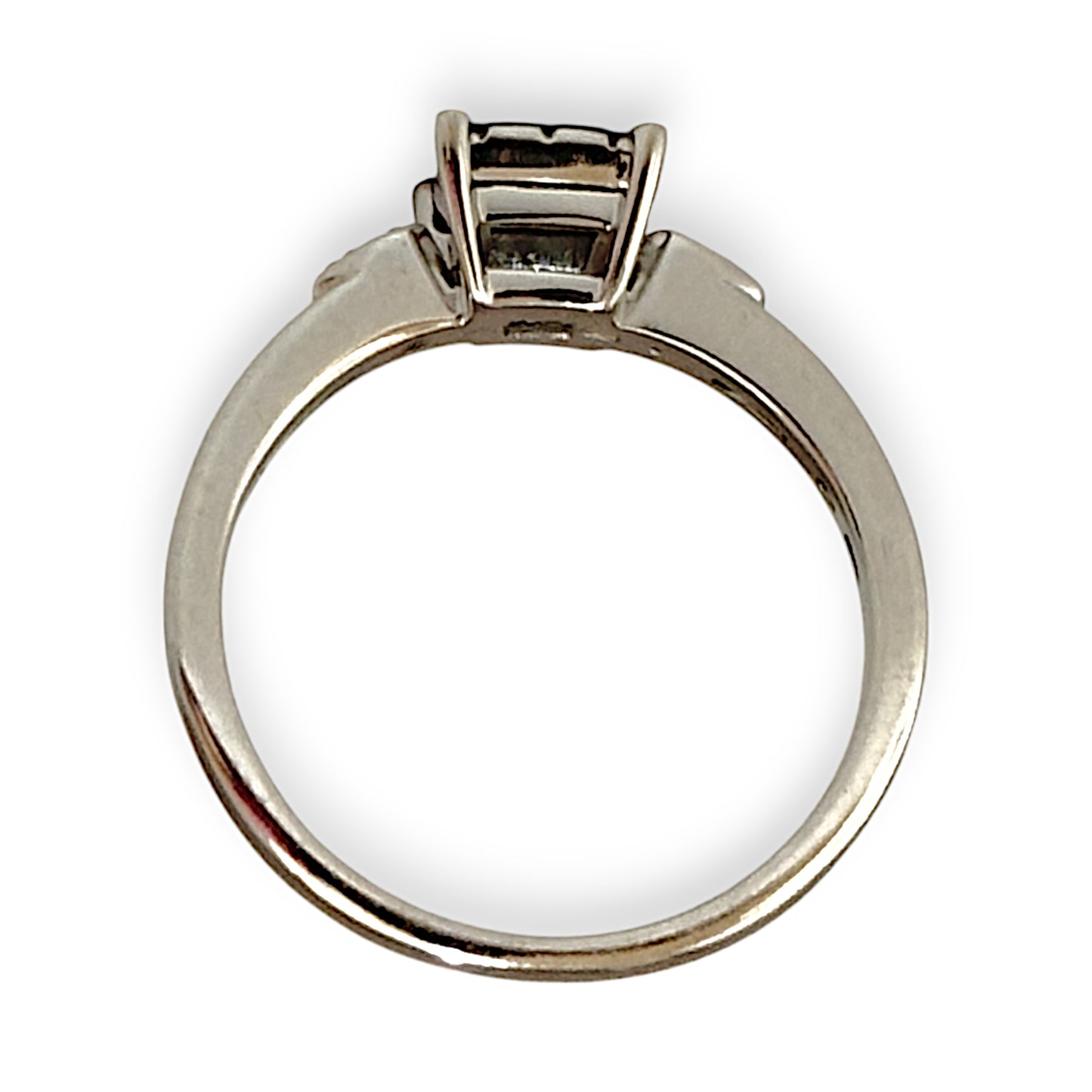 GOLD DEAL | 9ct White Gold Double Bezel Diamond Ring Valuation $950