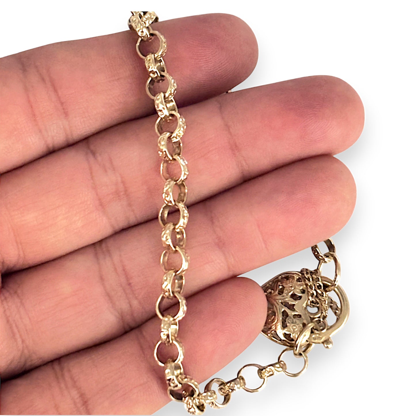 9ct Gold Belcher Bracelet Length 20cm Heart Padlock, Valuation $3,200. R # 729