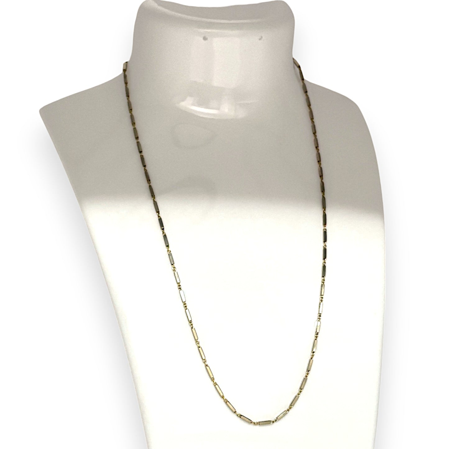 18ct Bar Link Chain Length 40cm. R # 761