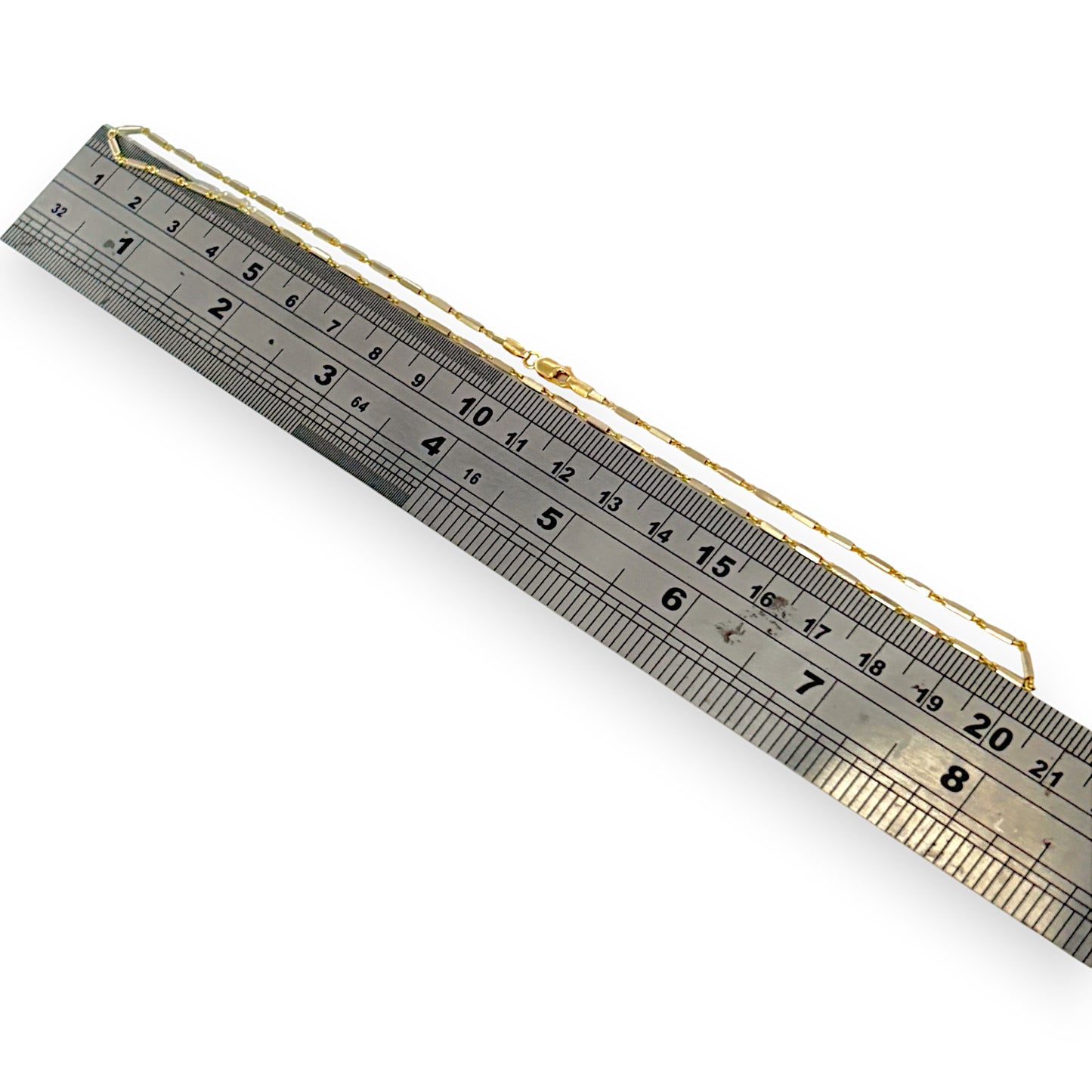 18ct Bar Link Chain Length 40cm. R # 761