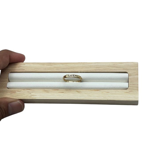Timeless 9ct Gold Slim Band with Diamond Elegance