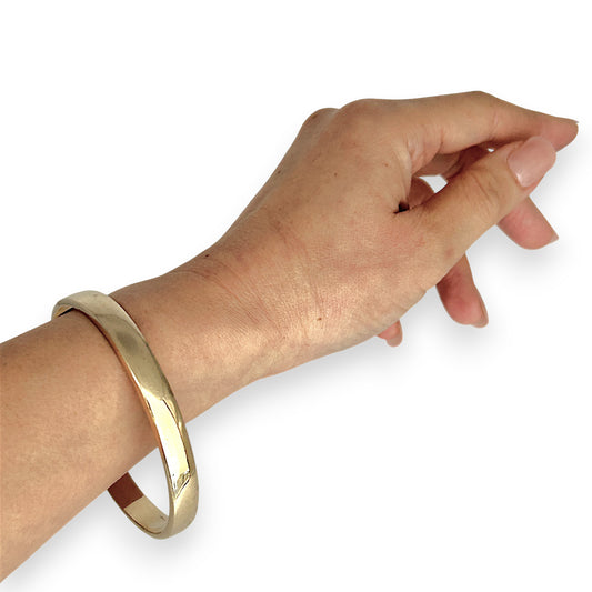 GOLD DEAL | 9ct (9K) Gold 64.9mm x 8.0mm Timeless Elegant Wide Solid Bangle