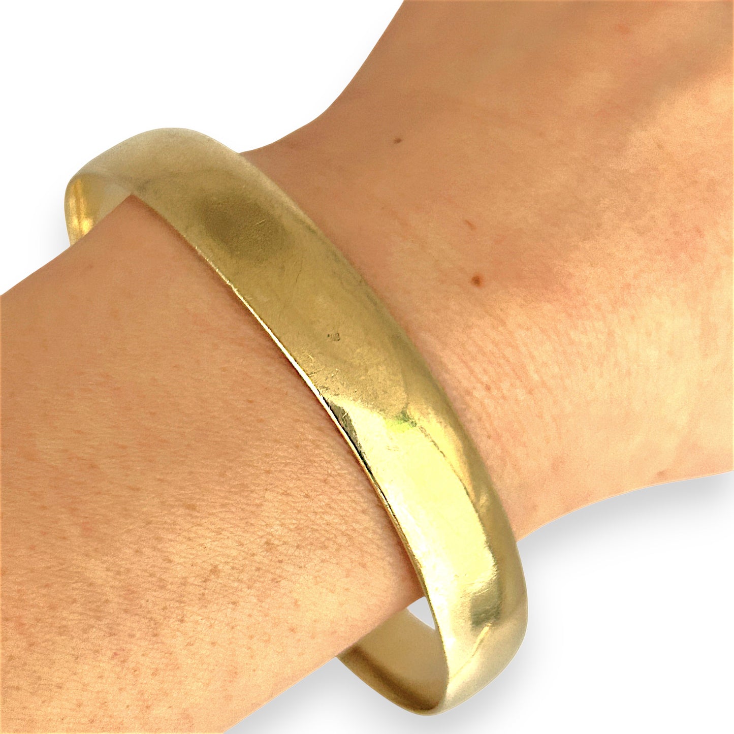 GOLD DEAL | 9ct (9K) Gold 68.8mm x 62.6mm  Bold & Classic Oval Bangle