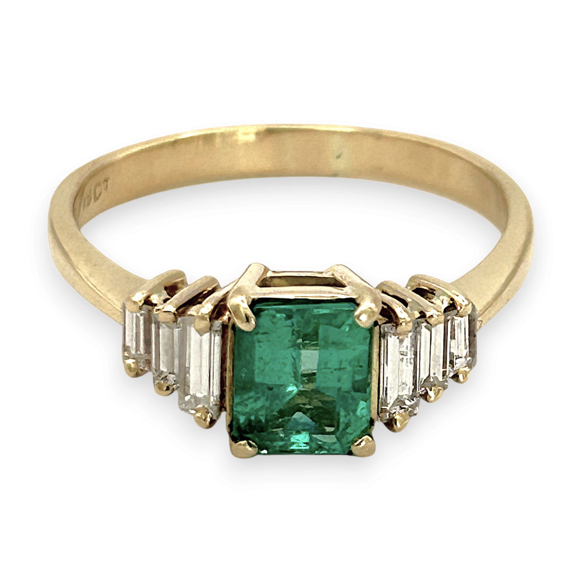 NZGD | 9ct Gold Emerald Majesty Ring Valuation $8,300
