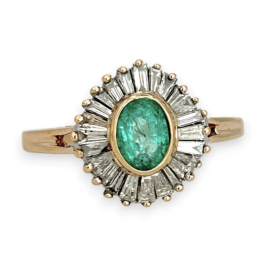 NZGD | 18ct Gold Emerald Sunburst Diamond Ring Valuation $6,800