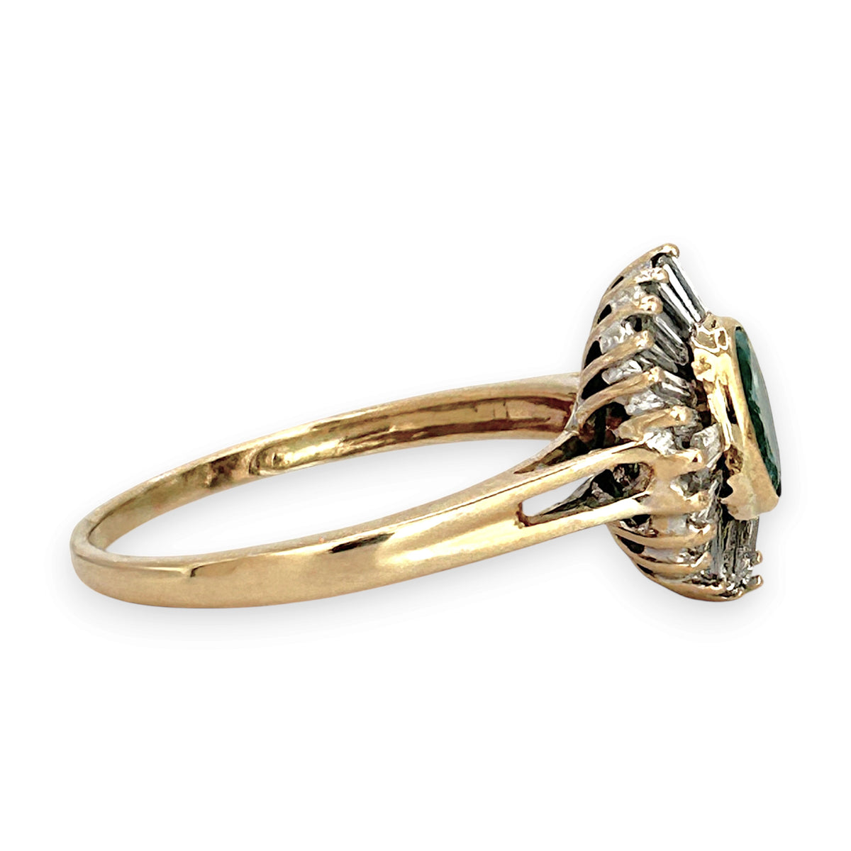 NZGD | 18ct Gold Emerald Sunburst Diamond Ring Valuation $6,800
