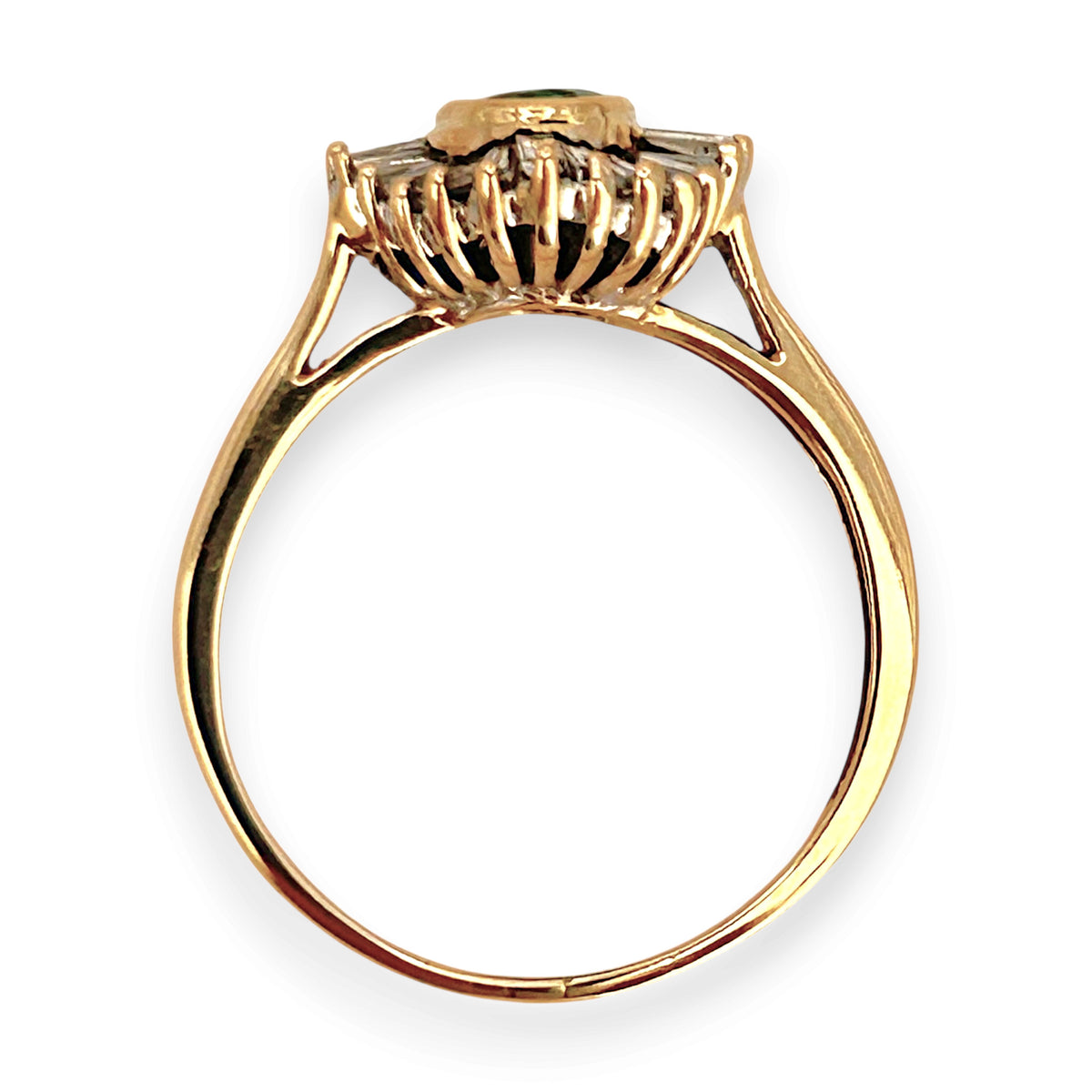 NZGD | 18ct Gold Emerald Sunburst Diamond Ring Valuation $6,800