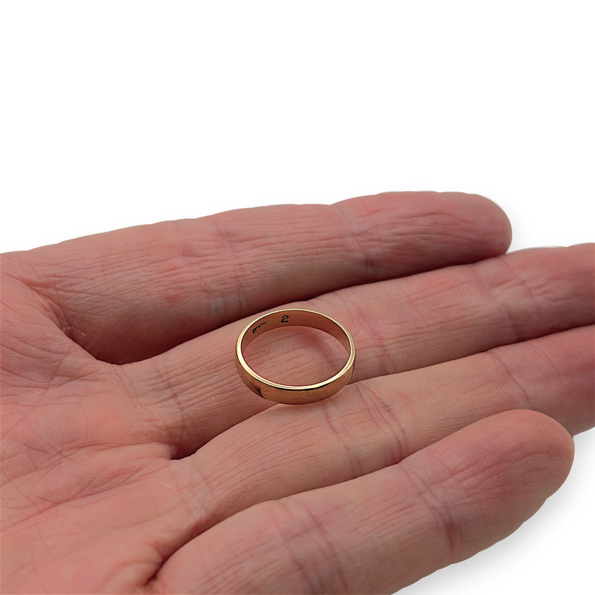 NZGD | 18ct Gold Eternal Crest Wedding Band Ring Size K