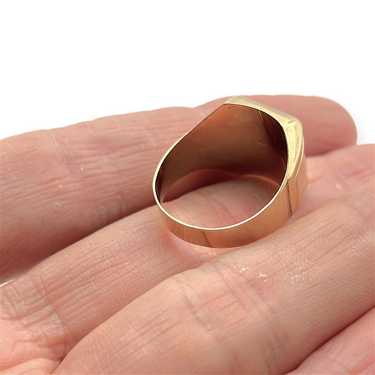 NZGD | 18ct Gold Mariner Crest Signet Ring Size U 1/2