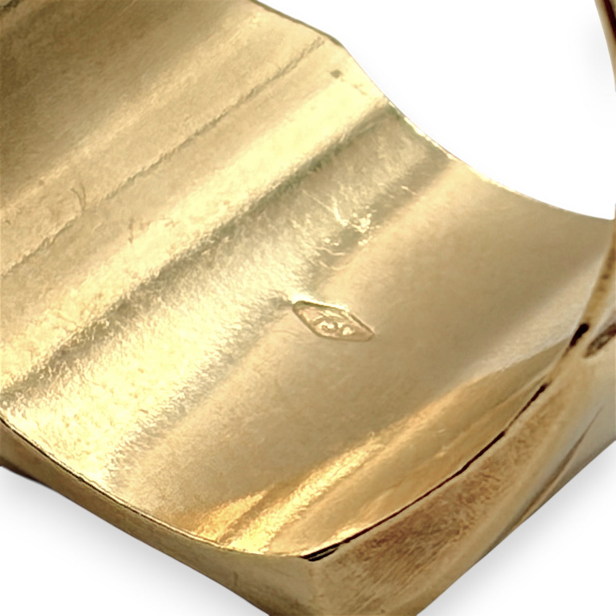 NZGD | 18ct Gold Mariner Crest Signet Ring Size U 1/2